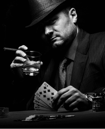 ชายผู้เล่นบาคาร่า และ ดื่มสุรา